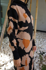 Rochie tricotata animal print cu guler înalt | rochii groase de iarna |  rochii tricotate de iarna