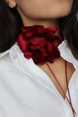 Colier din șnur cu floare mare rosie| Accesoriu pentru gât 